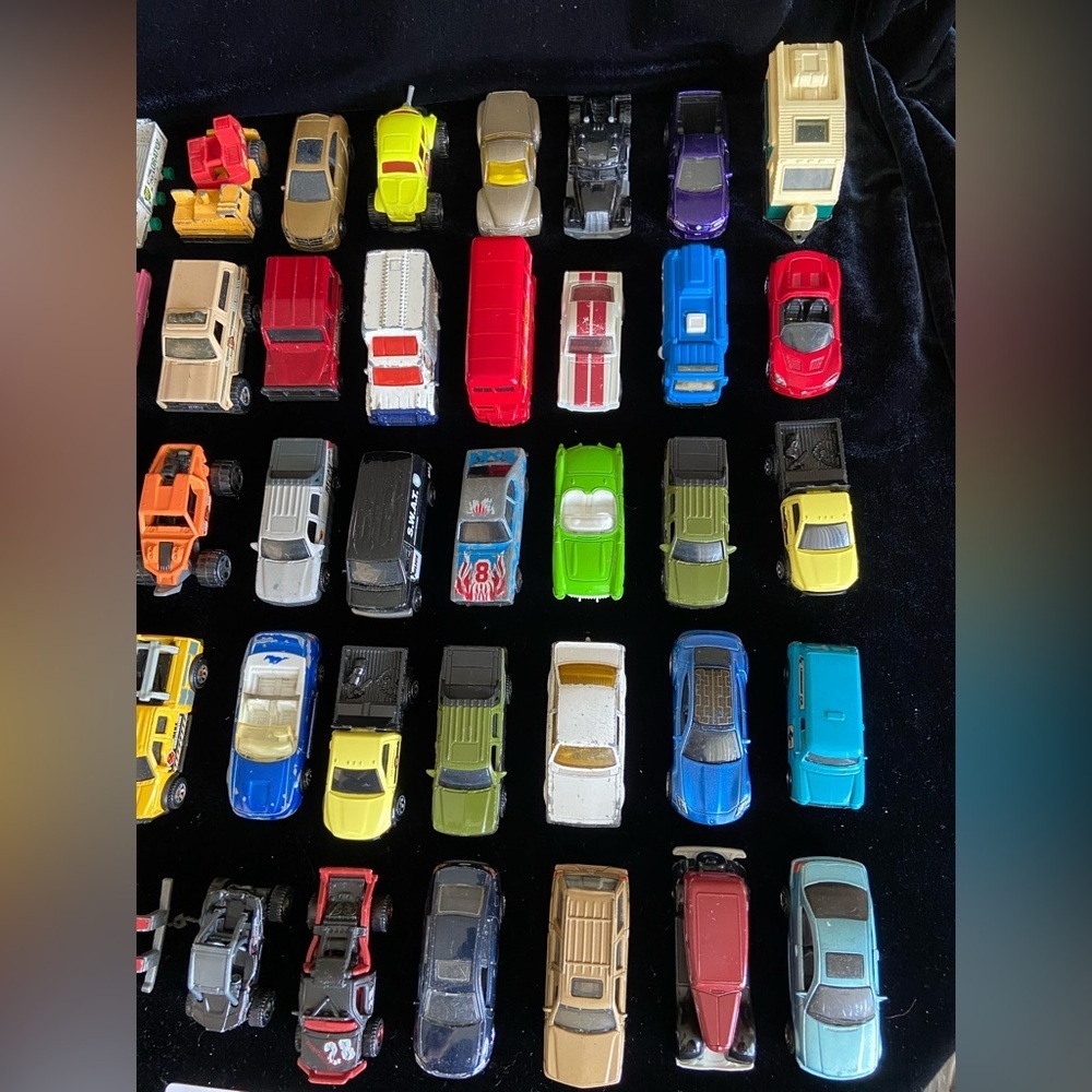 Lot 2 - 50 MATCHBOX die cast CARS Various ages USED Toy Box Condition READ - Picture 4 of 7